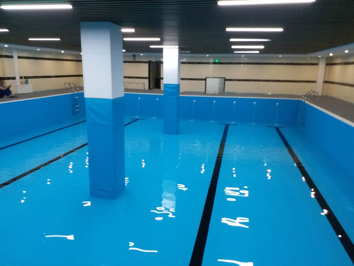2016年7月长沙 健身游泳会所 会所游泳池